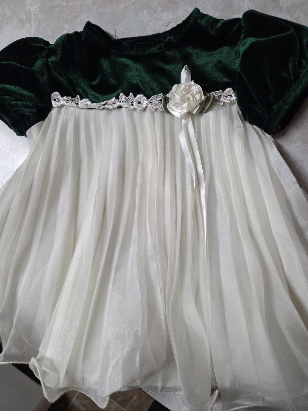 Girls Green Velvet & Cream Flower-Trim Dress